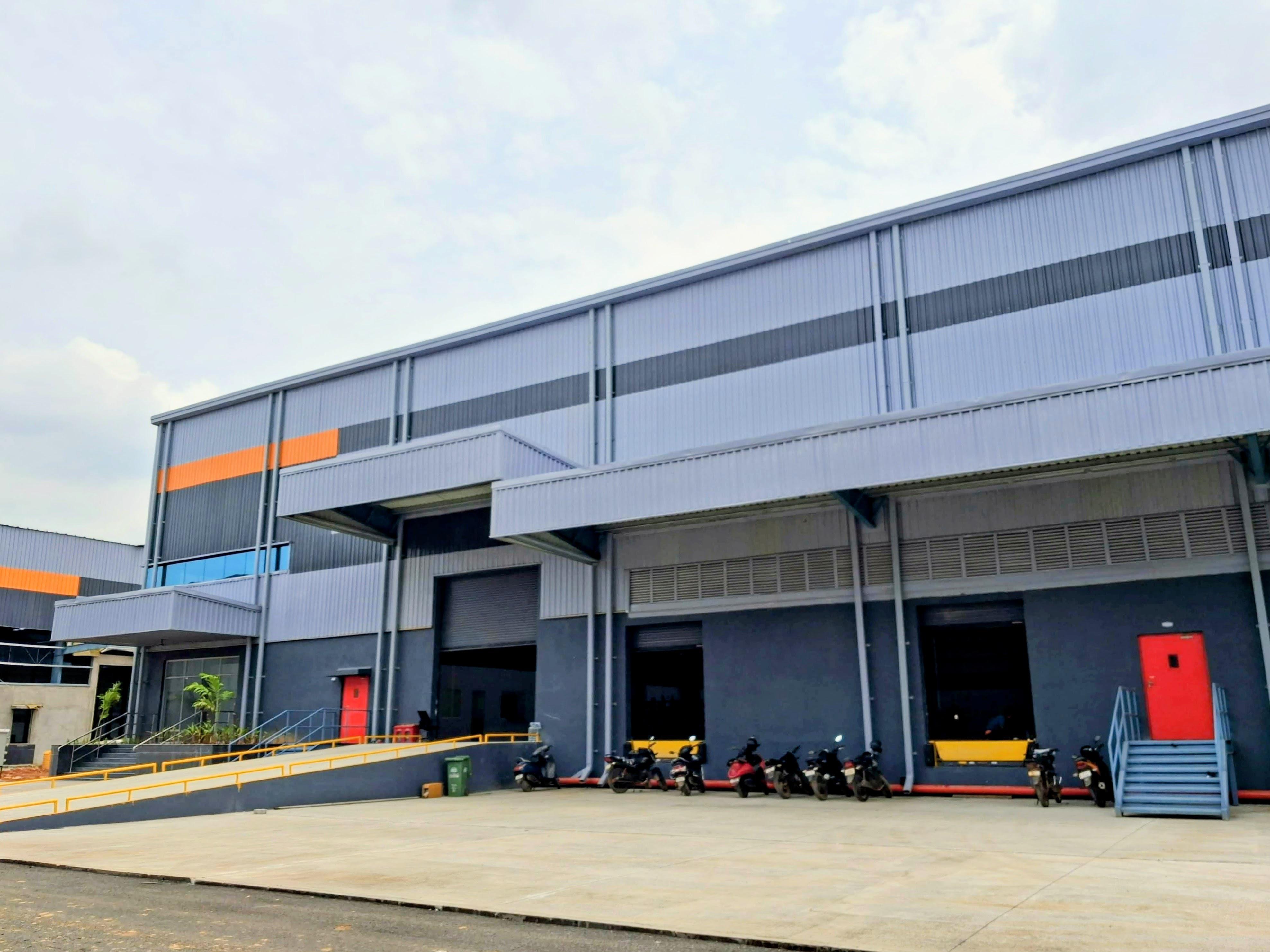 新倉庫の運営を開始いたしました！